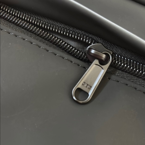 Black Travel Bag for men - Picture 7 of 7